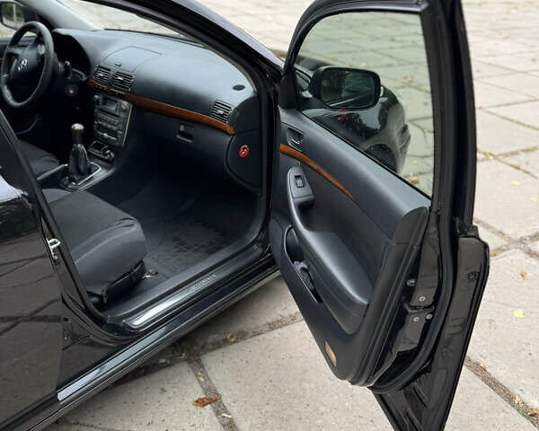 Черный Тойота Авенсис, объемом двигателя 1.8 л и пробегом 262 тыс. км за 6700 $, фото 8 на Automoto.ua