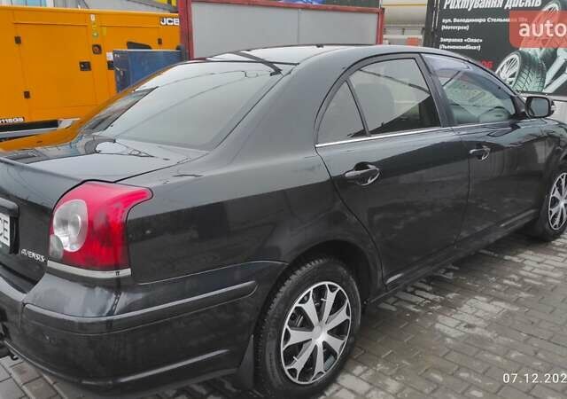 Черный Тойота Авенсис, объемом двигателя 1.79 л и пробегом 247 тыс. км за 6700 $, фото 3 на Automoto.ua