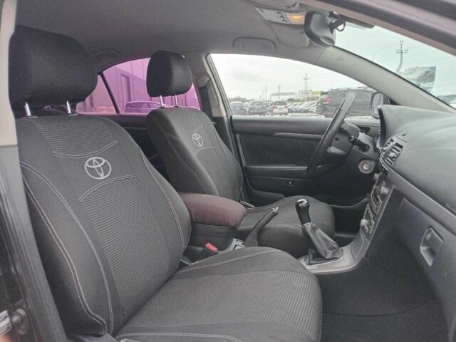 Черный Тойота Авенсис, объемом двигателя 1.8 л и пробегом 297 тыс. км за 7440 $, фото 10 на Automoto.ua