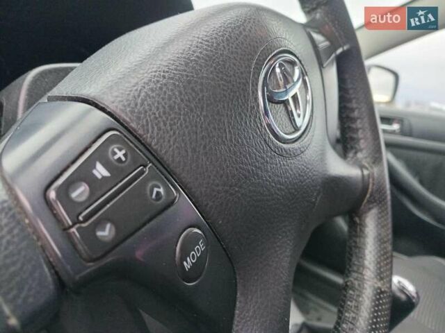 Черный Тойота Авенсис, объемом двигателя 1.8 л и пробегом 297 тыс. км за 7490 $, фото 9 на Automoto.ua