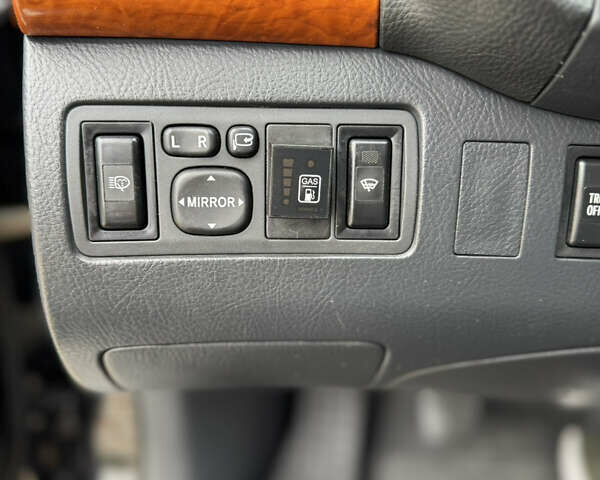 Черный Тойота Авенсис, объемом двигателя 1.8 л и пробегом 262 тыс. км за 6700 $, фото 13 на Automoto.ua