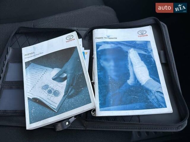 Чорний Тойота Авенсіс, об'ємом двигуна 1.8 л та пробігом 136 тис. км за 8300 $, фото 62 на Automoto.ua