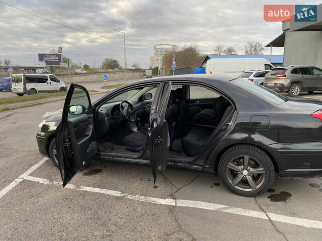 Черный Тойота Авенсис, объемом двигателя 1.8 л и пробегом 240 тыс. км за 6313 $, фото 8 на Automoto.ua