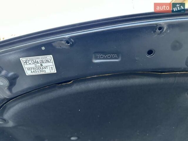 Чорний Тойота Авенсіс, об'ємом двигуна 1.8 л та пробігом 136 тис. км за 8300 $, фото 61 на Automoto.ua