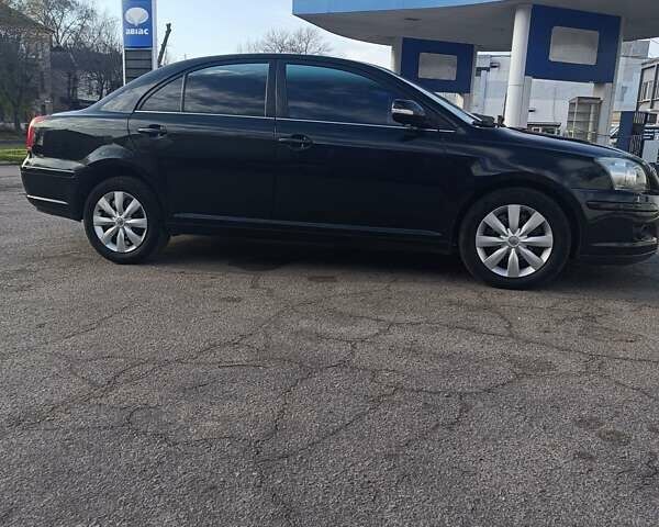 Черный Тойота Авенсис, объемом двигателя 1.8 л и пробегом 202 тыс. км за 7900 $, фото 2 на Automoto.ua