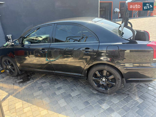 Чорний Тойота Авенсіс, об'ємом двигуна 2 л та пробігом 210 тис. км за 7500 $, фото 4 на Automoto.ua