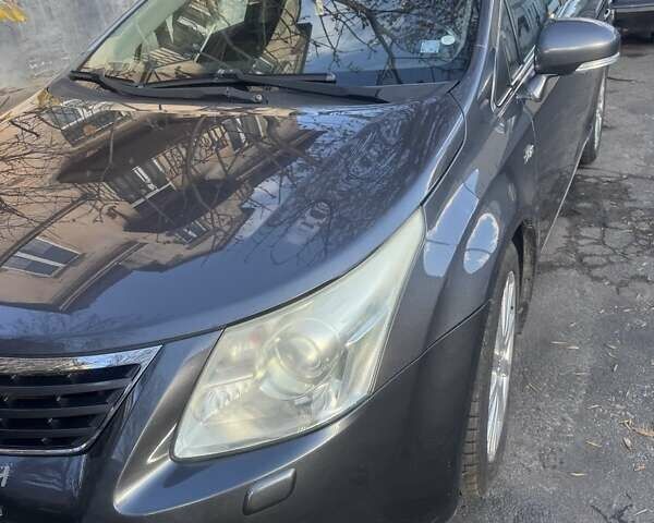 Черный Тойота Авенсис, объемом двигателя 2.2 л и пробегом 218 тыс. км за 9000 $, фото 5 на Automoto.ua