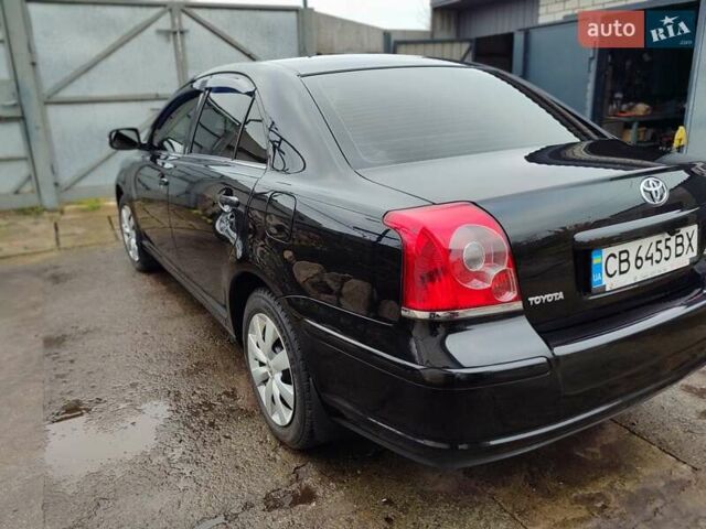 Черный Тойота Авенсис, объемом двигателя 1.8 л и пробегом 163 тыс. км за 8000 $, фото 1 на Automoto.ua