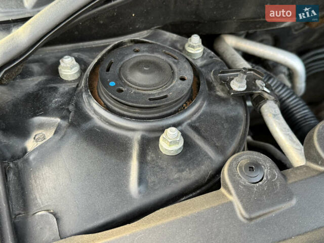 Черный Тойота Авенсис, объемом двигателя 1.8 л и пробегом 98 тыс. км за 10300 $, фото 83 на Automoto.ua