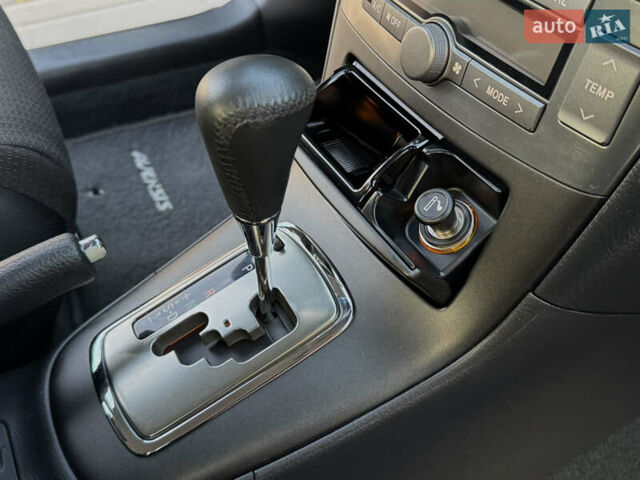 Черный Тойота Авенсис, объемом двигателя 1.8 л и пробегом 98 тыс. км за 10300 $, фото 70 на Automoto.ua