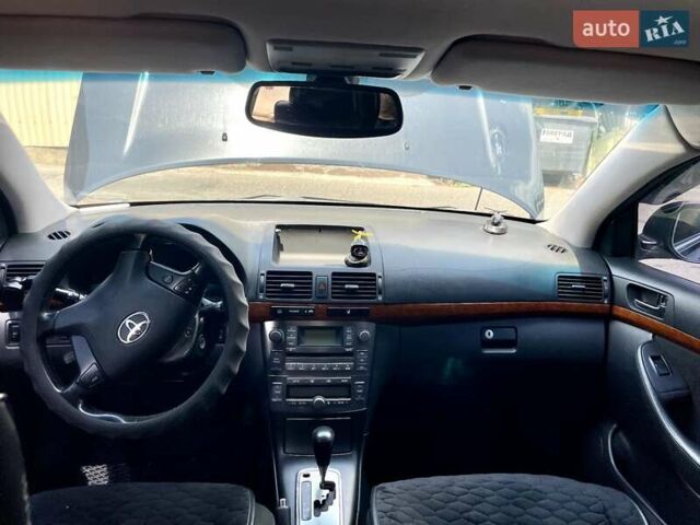 Черный Тойота Авенсис, объемом двигателя 1.8 л и пробегом 225 тыс. км за 6800 $, фото 14 на Automoto.ua