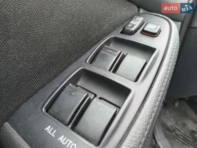 Черный Тойота Авенсис, объемом двигателя 1.8 л и пробегом 297 тыс. км за 7490 $, фото 11 на Automoto.ua