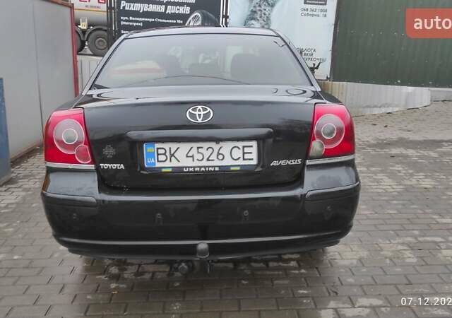 Черный Тойота Авенсис, объемом двигателя 1.79 л и пробегом 247 тыс. км за 6700 $, фото 4 на Automoto.ua
