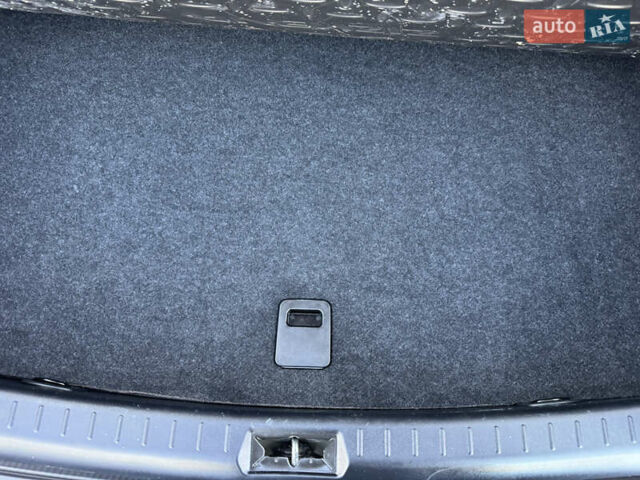 Черный Тойота Авенсис, объемом двигателя 1.8 л и пробегом 98 тыс. км за 10300 $, фото 75 на Automoto.ua