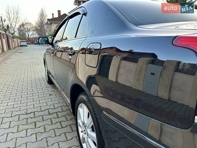Чорний Тойота Авенсіс, об'ємом двигуна 1.8 л та пробігом 136 тис. км за 8300 $, фото 35 на Automoto.ua