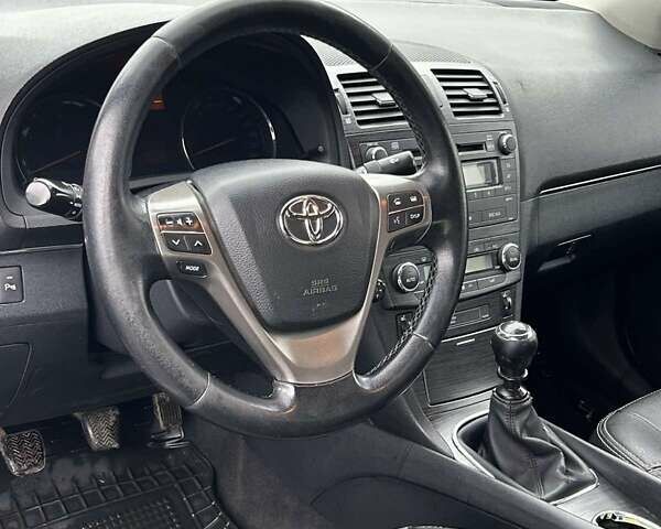 Черный Тойота Авенсис, объемом двигателя 2 л и пробегом 275 тыс. км за 8200 $, фото 10 на Automoto.ua