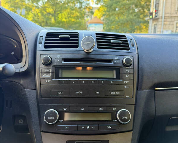 Черный Тойота Авенсис, объемом двигателя 1.8 л и пробегом 193 тыс. км за 9199 $, фото 40 на Automoto.ua