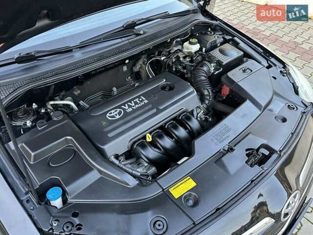 Чорний Тойота Авенсіс, об'ємом двигуна 1.8 л та пробігом 136 тис. км за 8300 $, фото 58 на Automoto.ua