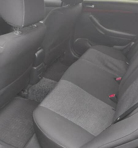 Черный Тойота Авенсис, объемом двигателя 1.79 л и пробегом 247 тыс. км за 6700 $, фото 19 на Automoto.ua