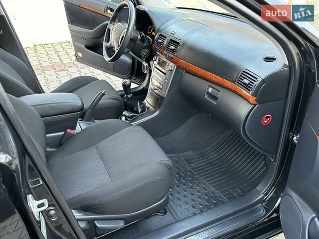 Чорний Тойота Авенсіс, об'ємом двигуна 1.8 л та пробігом 136 тис. км за 8300 $, фото 49 на Automoto.ua
