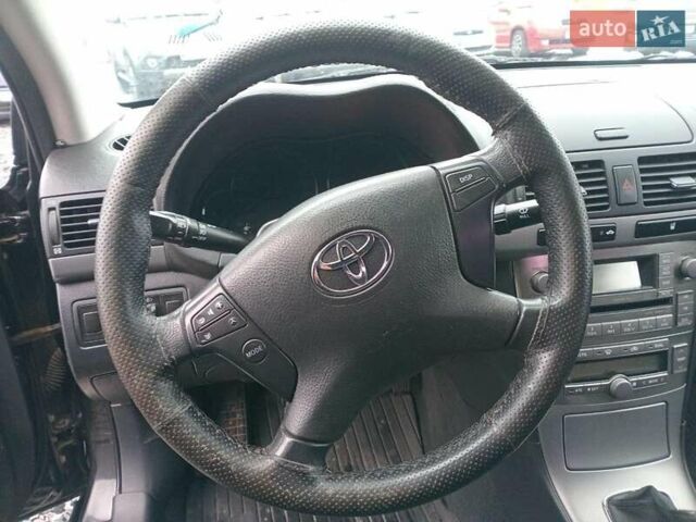 Черный Тойота Авенсис, объемом двигателя 1.8 л и пробегом 297 тыс. км за 7490 $, фото 8 на Automoto.ua