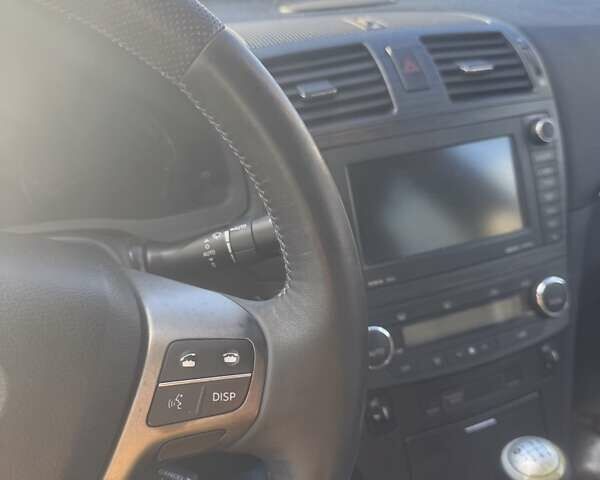 Черный Тойота Авенсис, объемом двигателя 2.2 л и пробегом 218 тыс. км за 9000 $, фото 36 на Automoto.ua