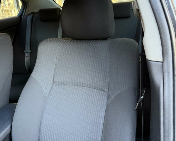 Черный Тойота Авенсис, объемом двигателя 1.8 л и пробегом 193 тыс. км за 9199 $, фото 38 на Automoto.ua