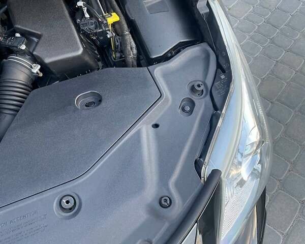 Черный Тойота Авенсис, объемом двигателя 2 л и пробегом 139 тыс. км за 7950 $, фото 23 на Automoto.ua