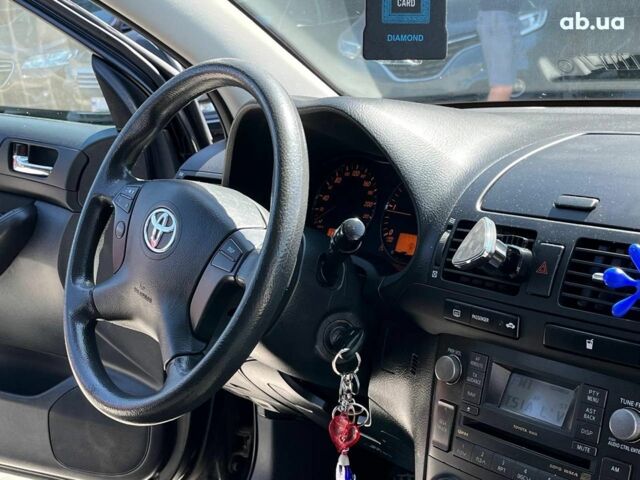 Чорний Тойота Авенсіс, об'ємом двигуна 2 л та пробігом 330 тис. км за 7690 $, фото 11 на Automoto.ua