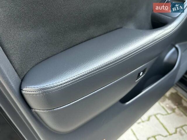 Чорний Тойота Авенсіс, об'ємом двигуна 1.8 л та пробігом 136 тис. км за 8300 $, фото 39 на Automoto.ua