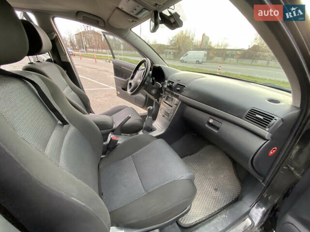 Черный Тойота Авенсис, объемом двигателя 1.8 л и пробегом 240 тыс. км за 6313 $, фото 14 на Automoto.ua