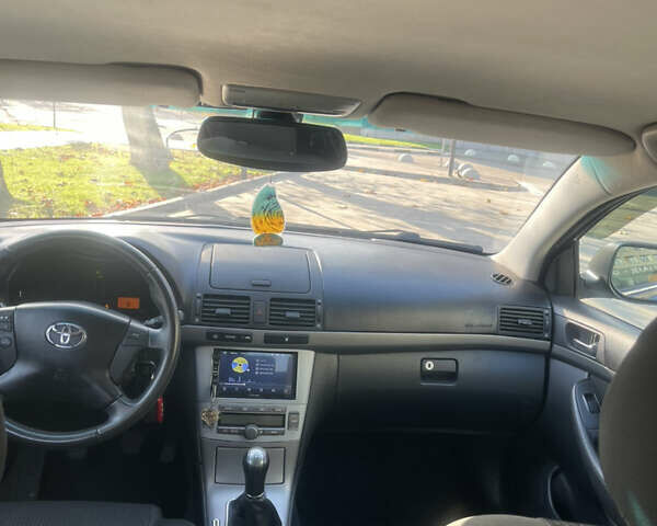 Черный Тойота Авенсис, объемом двигателя 1.79 л и пробегом 130 тыс. км за 7500 $, фото 11 на Automoto.ua