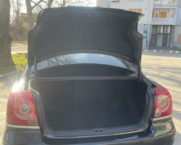 Черный Тойота Авенсис, объемом двигателя 1.79 л и пробегом 130 тыс. км за 7500 $, фото 9 на Automoto.ua