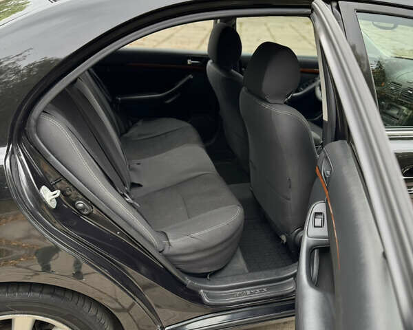 Черный Тойота Авенсис, объемом двигателя 1.8 л и пробегом 262 тыс. км за 6700 $, фото 9 на Automoto.ua