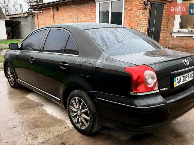 Черный Тойота Авенсис, объемом двигателя 1.8 л и пробегом 185 тыс. км за 8000 $, фото 3 на Automoto.ua