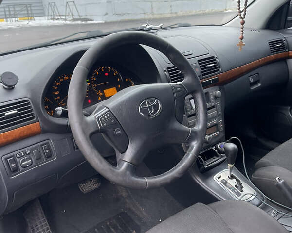 Чорний Тойота Авенсіс, об'ємом двигуна 1.8 л та пробігом 265 тис. км за 6300 $, фото 14 на Automoto.ua