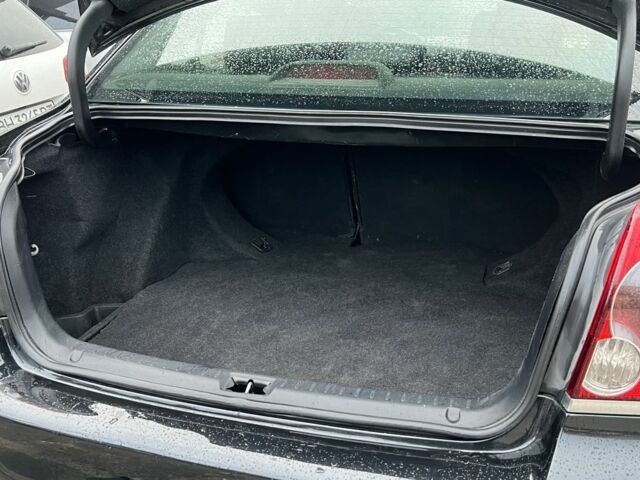 Черный Тойота Авенсис, объемом двигателя 1.8 л и пробегом 242 тыс. км за 6800 $, фото 13 на Automoto.ua