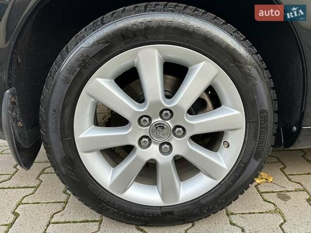 Чорний Тойота Авенсіс, об'ємом двигуна 1.8 л та пробігом 136 тис. км за 8300 $, фото 27 на Automoto.ua