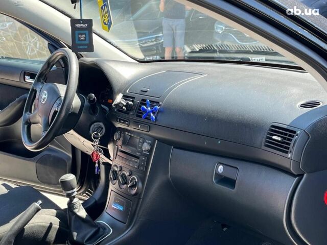 Чорний Тойота Авенсіс, об'ємом двигуна 2 л та пробігом 330 тис. км за 7690 $, фото 13 на Automoto.ua