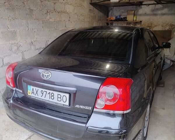 Черный Тойота Авенсис, объемом двигателя 1.8 л и пробегом 256 тыс. км за 7999 $, фото 7 на Automoto.ua