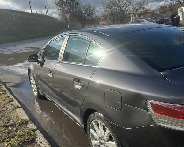 Черный Тойота Авенсис, объемом двигателя 2.2 л и пробегом 218 тыс. км за 9000 $, фото 12 на Automoto.ua