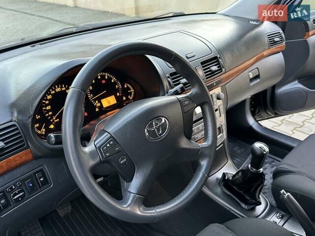 Чорний Тойота Авенсіс, об'ємом двигуна 1.8 л та пробігом 136 тис. км за 8300 $, фото 42 на Automoto.ua