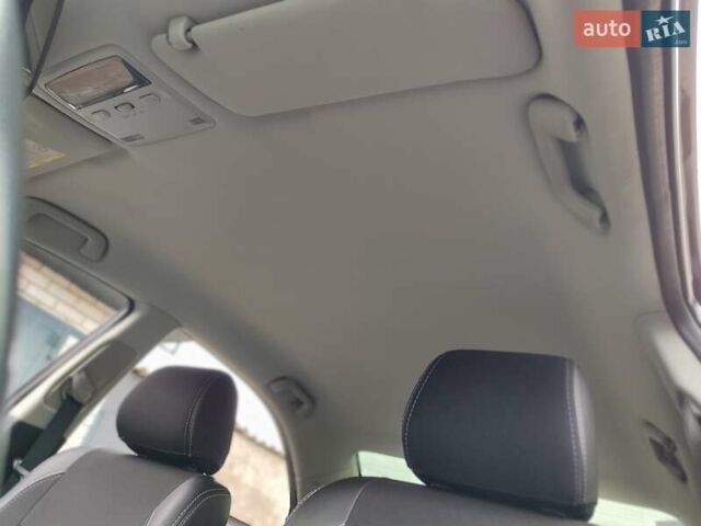 Черный Тойота Авенсис, объемом двигателя 1.8 л и пробегом 163 тыс. км за 8000 $, фото 2 на Automoto.ua