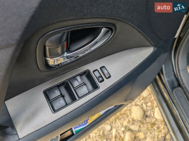 Черный Тойота Авенсис, объемом двигателя 2 л и пробегом 290 тыс. км за 6999 $, фото 22 на Automoto.ua