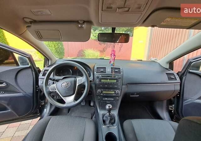 Чорний Тойота Авенсіс, об'ємом двигуна 1.6 л та пробігом 113 тис. км за 9500 $, фото 30 на Automoto.ua