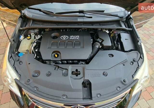 Чорний Тойота Авенсіс, об'ємом двигуна 1.6 л та пробігом 113 тис. км за 9500 $, фото 31 на Automoto.ua