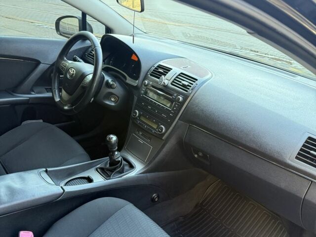 Черный Тойота Авенсис, объемом двигателя 1.8 л и пробегом 193 тыс. км за 9199 $, фото 17 на Automoto.ua