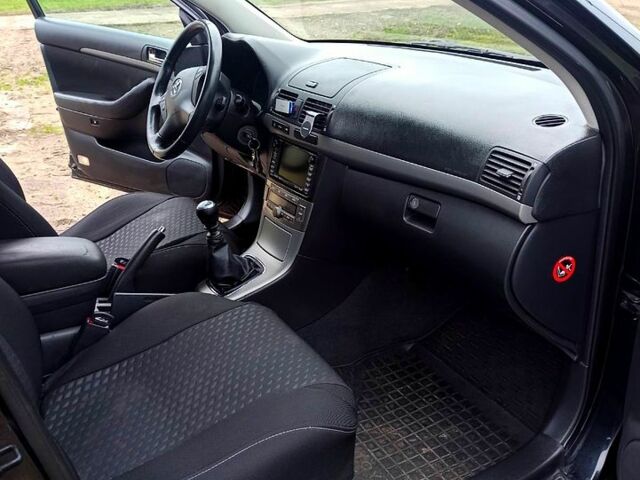 Черный Тойота Авенсис, объемом двигателя 2 л и пробегом 230 тыс. км за 7500 $, фото 11 на Automoto.ua