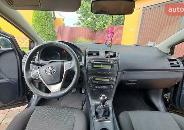 Чорний Тойота Авенсіс, об'ємом двигуна 1.6 л та пробігом 113 тис. км за 9500 $, фото 28 на Automoto.ua