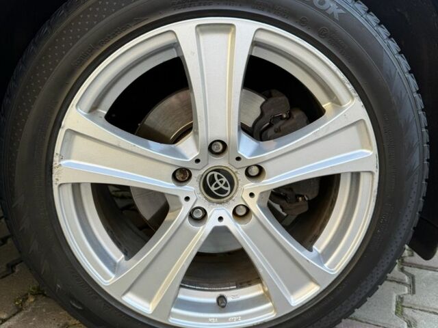 Черный Тойота Авенсис, объемом двигателя 1.8 л и пробегом 193 тыс. км за 9199 $, фото 9 на Automoto.ua